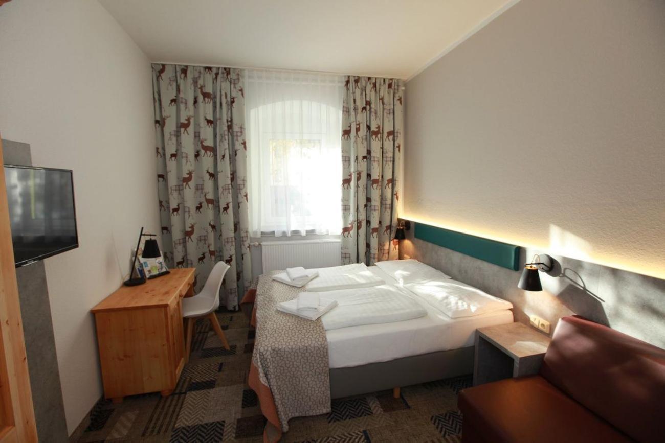 אוברוויזנטל Hotel Miriquidi מראה חיצוני תמונה