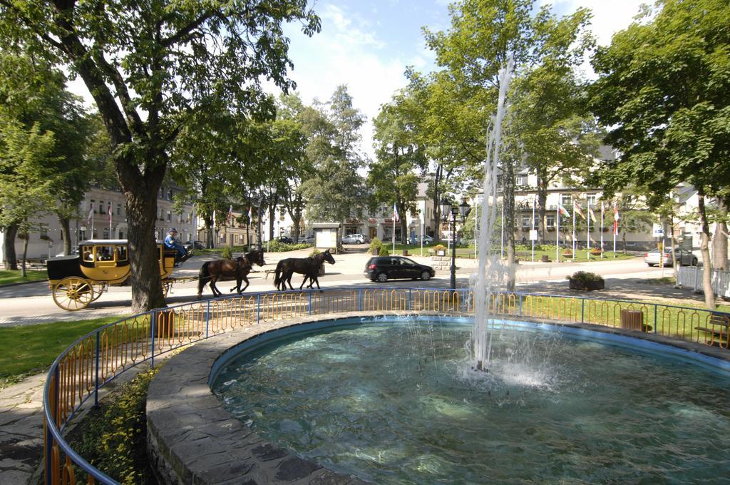 אוברוויזנטל Hotel Miriquidi מראה חיצוני תמונה