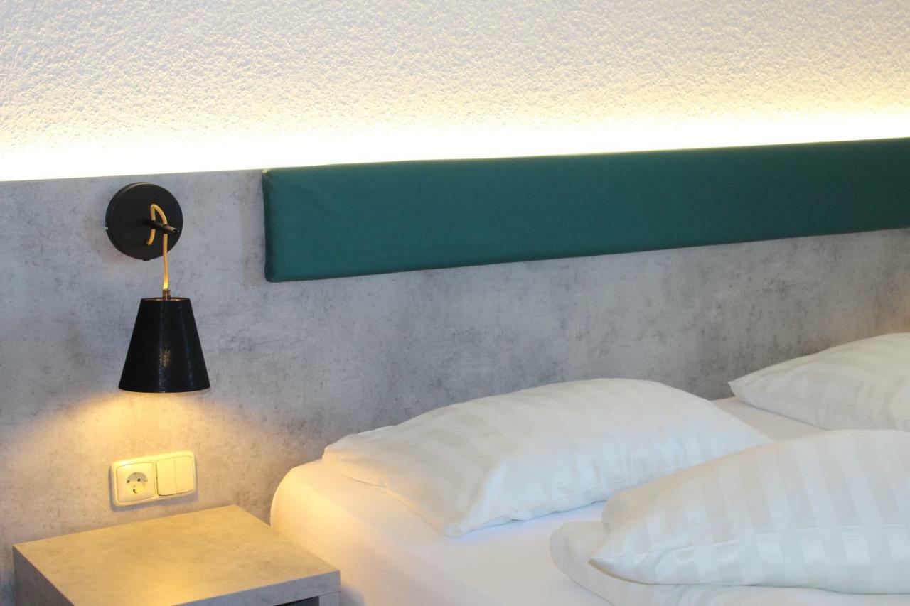 אוברוויזנטל Hotel Miriquidi מראה חיצוני תמונה