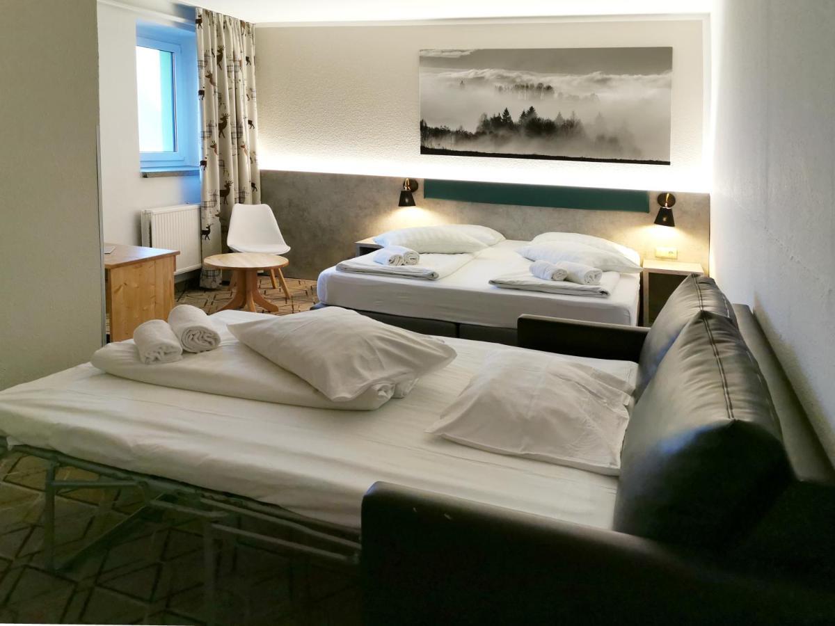 אוברוויזנטל Hotel Miriquidi מראה חיצוני תמונה